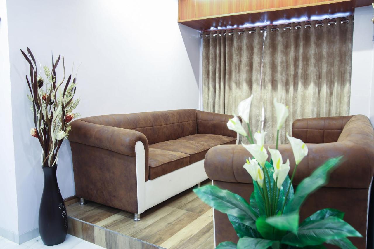 Hotel Apple Inn Navi Mumbai Exterior foto
